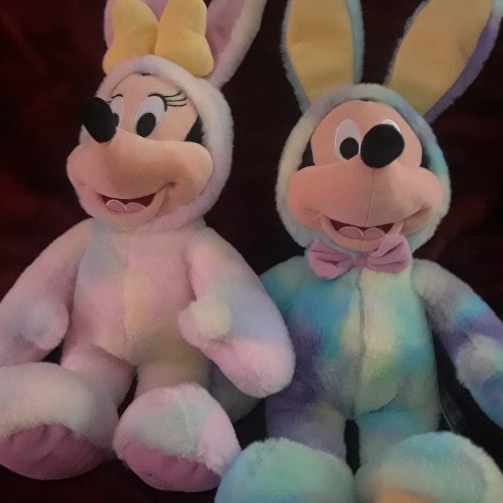 Mickey & Minnie
